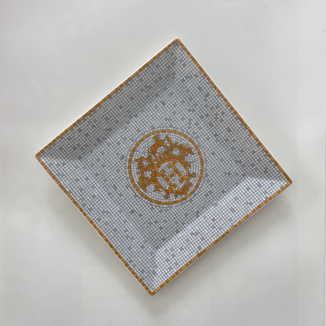 에르메스 골드 모자이크 스퀘어 플레이트 상품이미지2