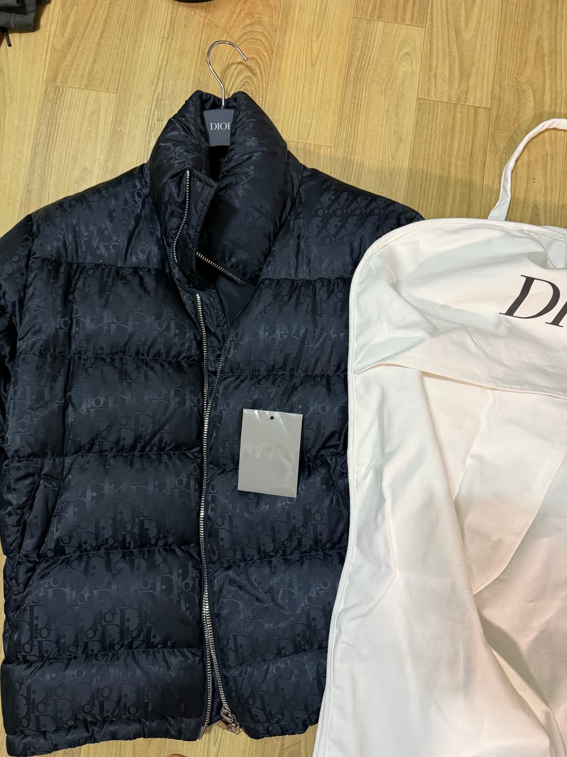 디올 오블리크 패딩 블랙 50 24FW 상품이미지1