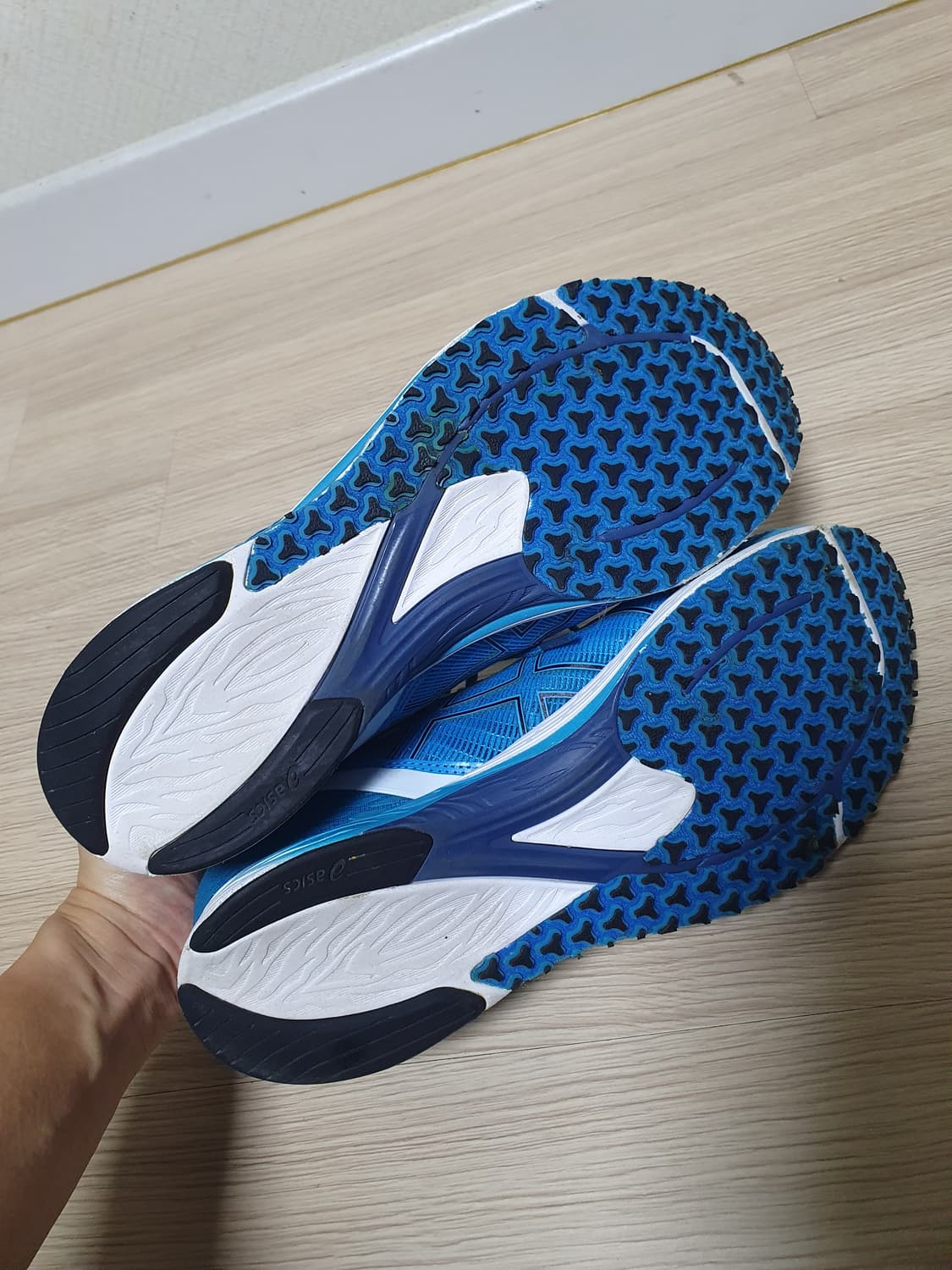 아식스 타사엣지2 러닝화 275 상품이미지8