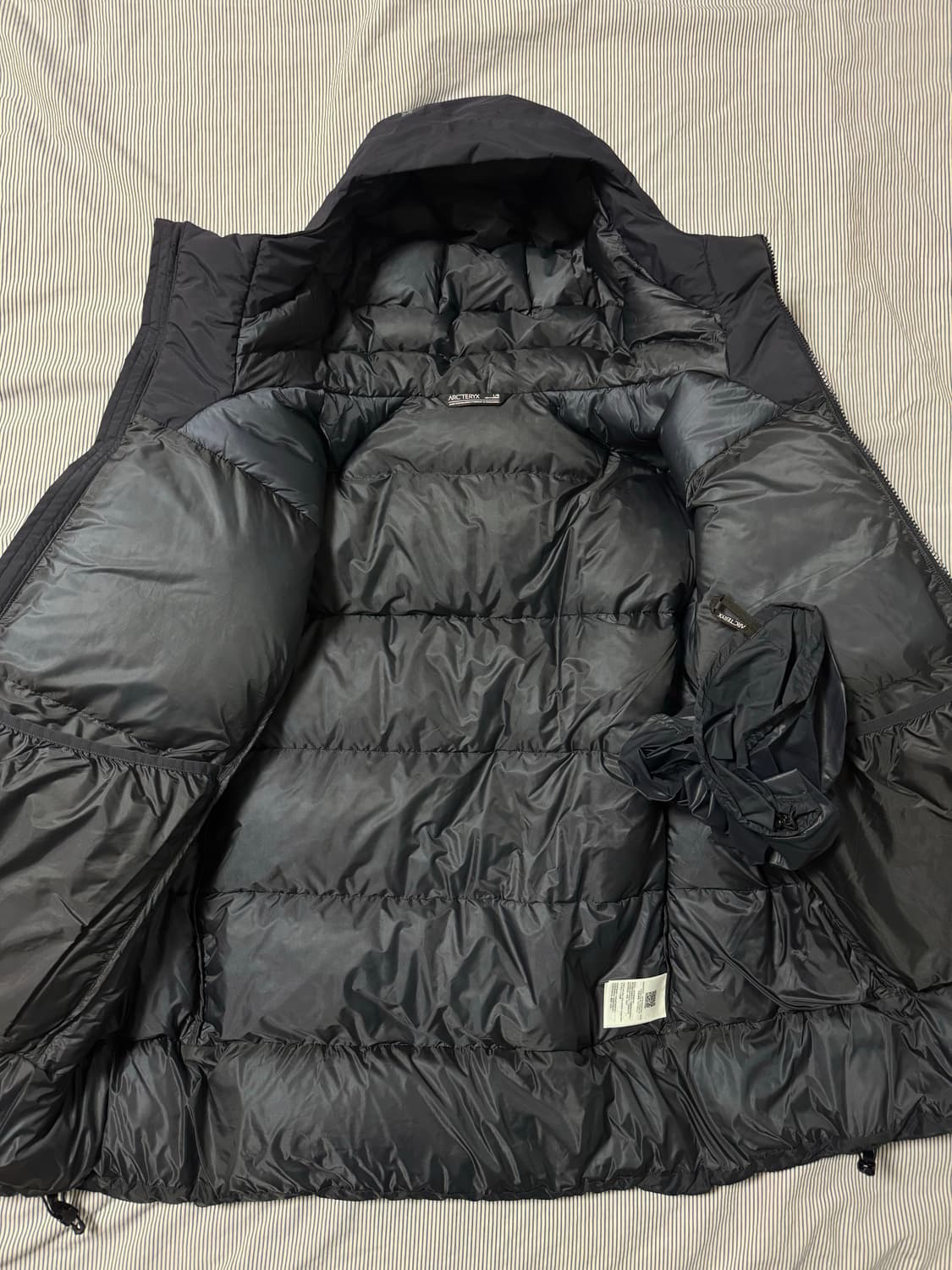 (새상품급) 아크테릭스 토륨 SV 후디 블랙 사파이어 L 상품이미지9