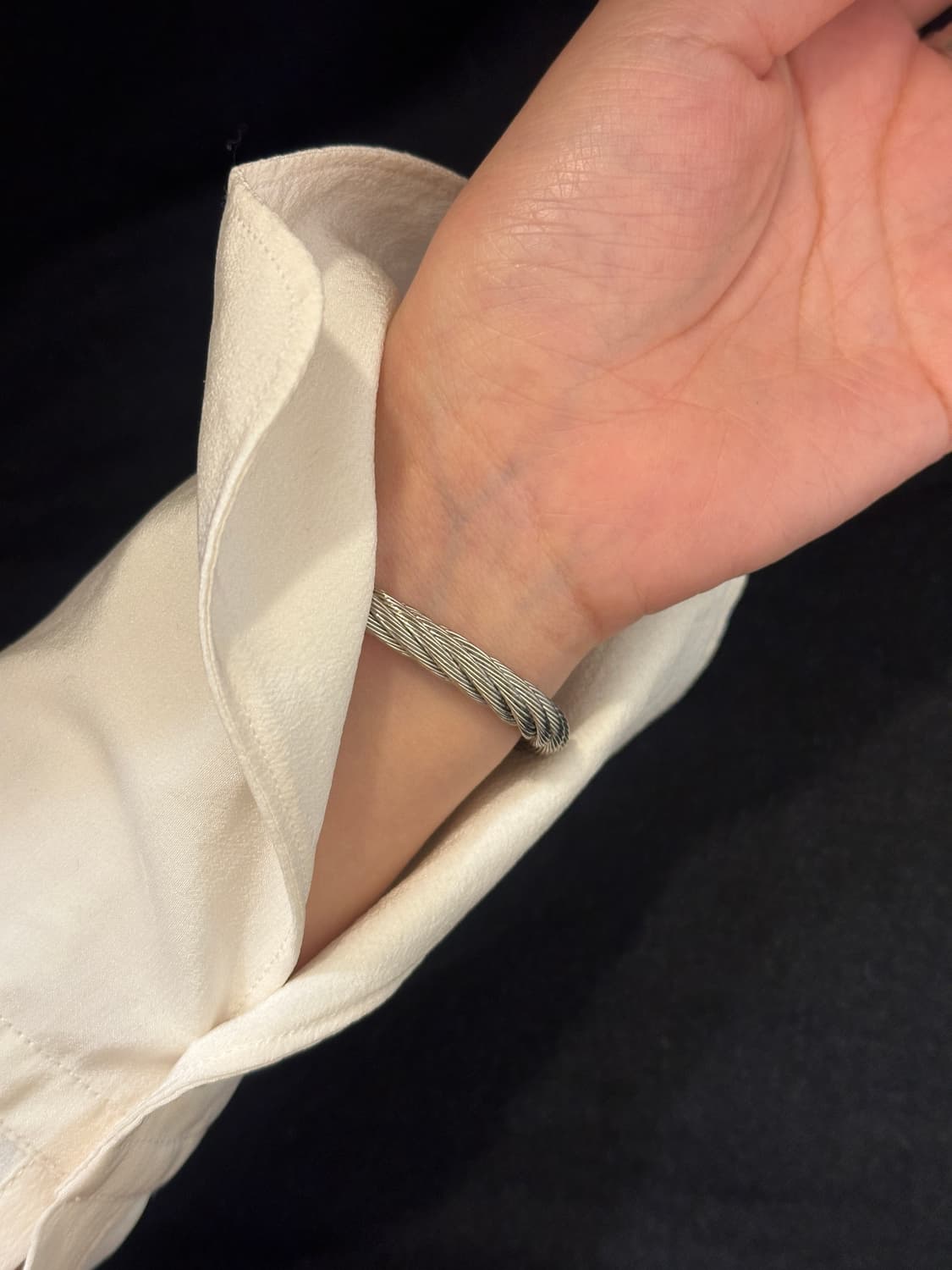 Twisted Elegance Bangle 상품이미지4