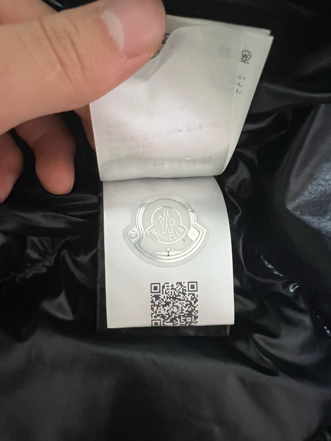 몽클레어 말자셋 24fw 상품이미지3