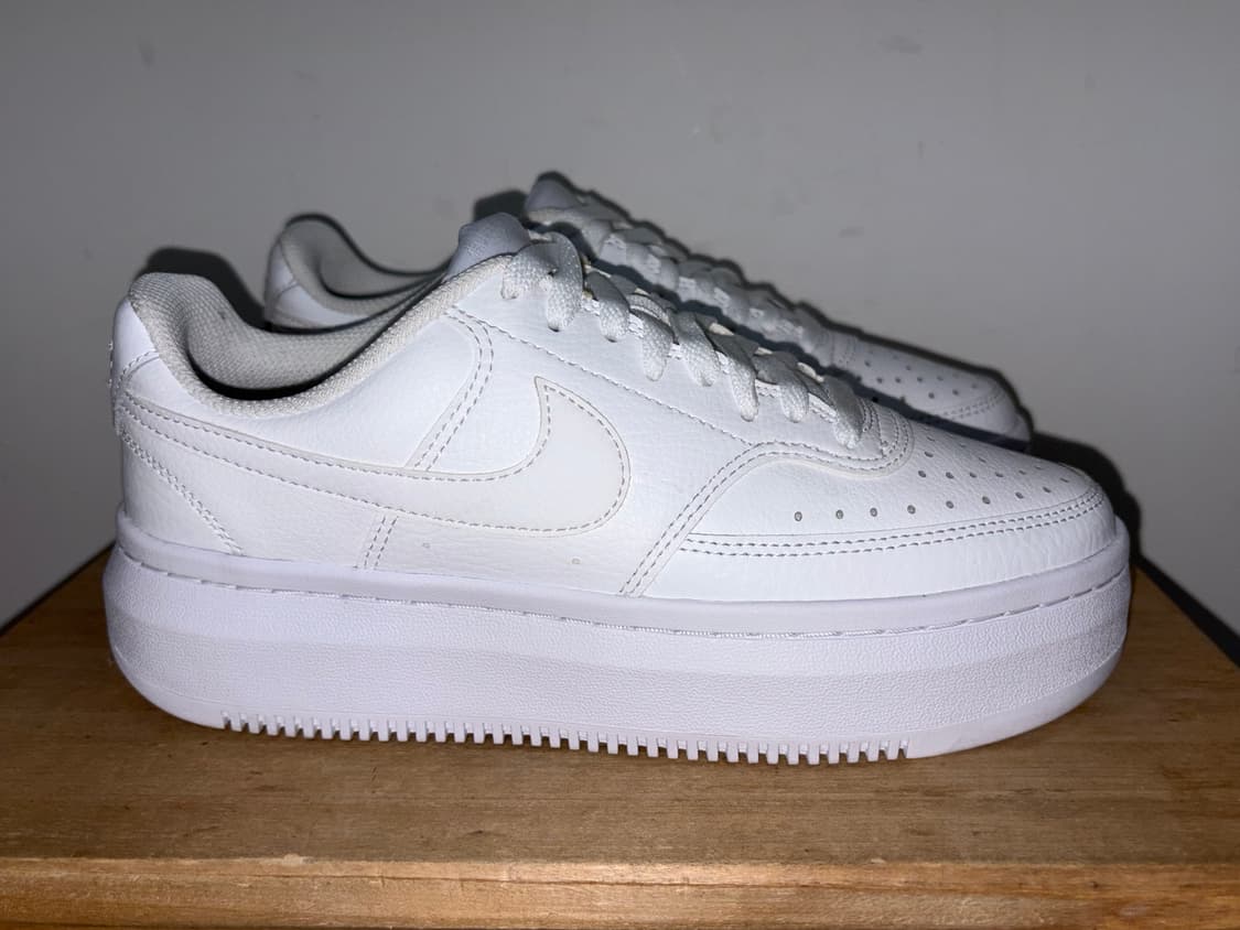 나이키 코트비전 스니커즈 250 상품이미지1