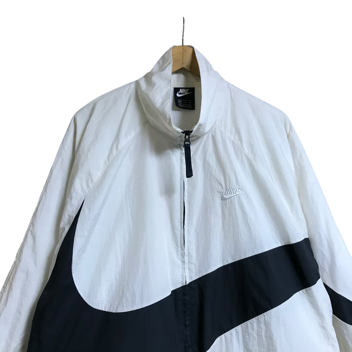 나이키 빅로고 바람막이자켓 상품이미지2