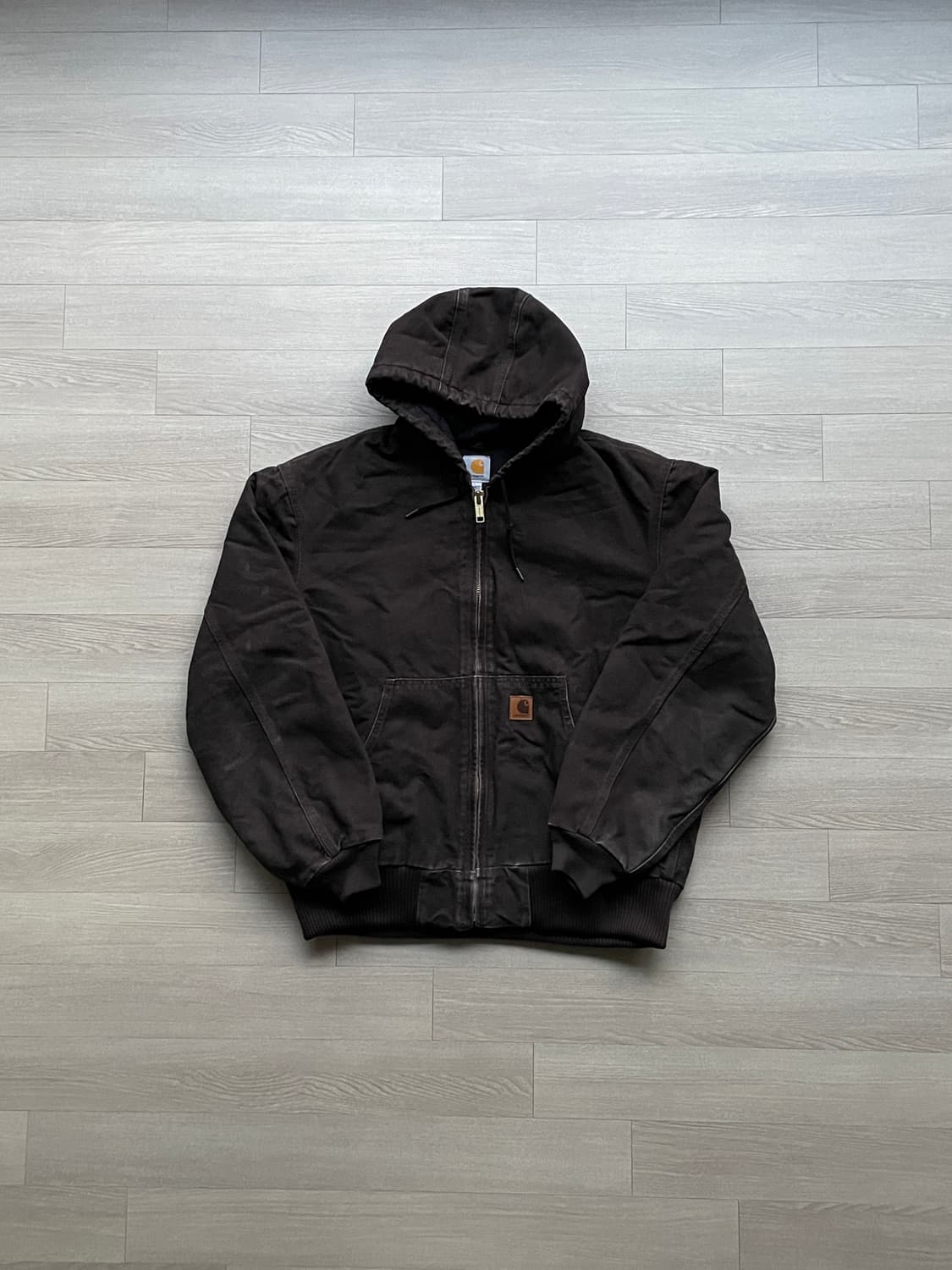 칼하트 j130 DKB 다크 브라운 액티브 자켓 샌드스톤 상품이미지1