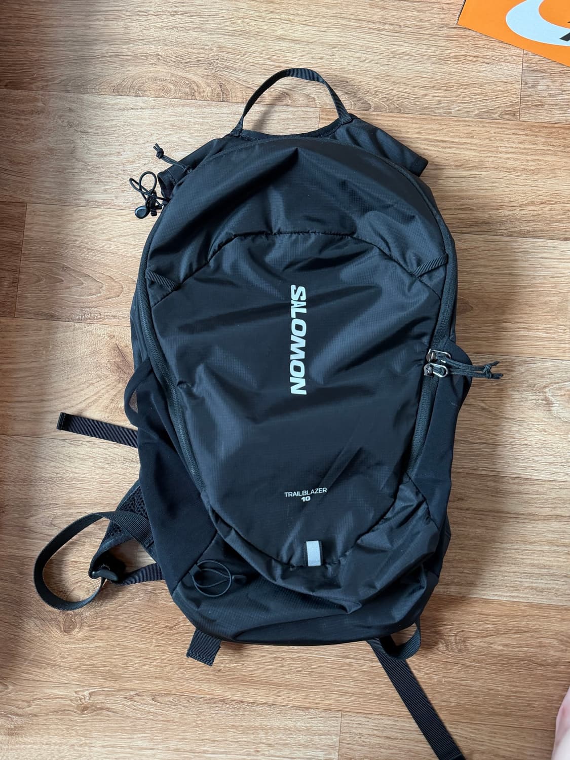 살로몬 백팩 10L 상품이미지1