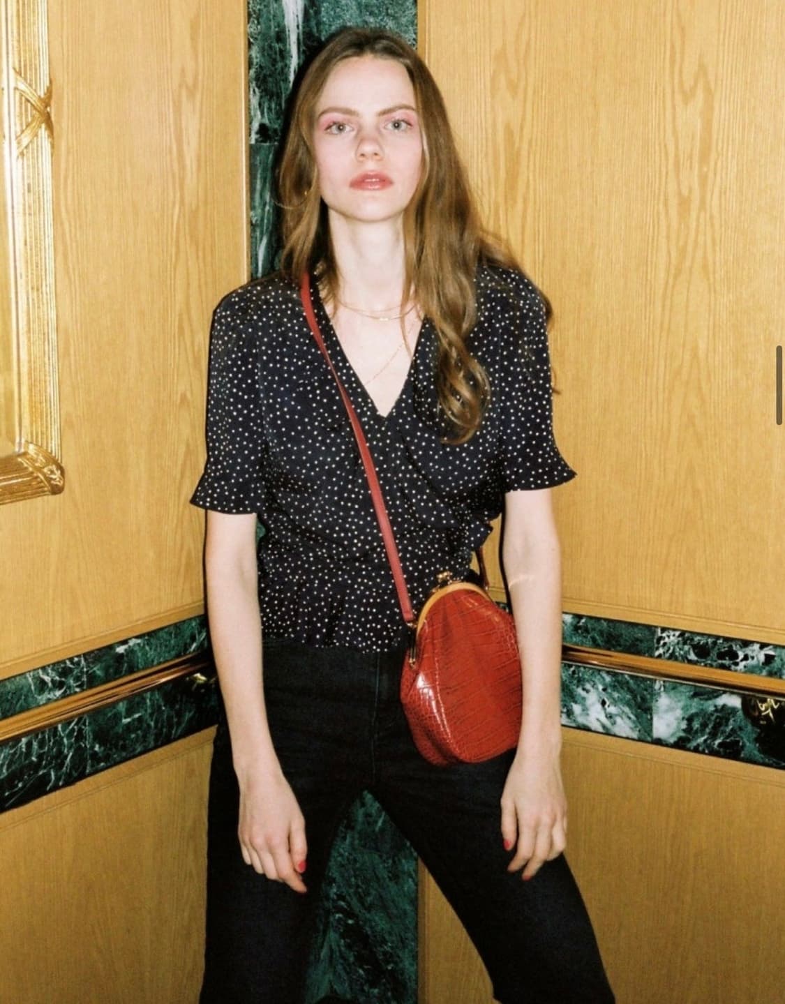 레이브 도트 프릴 랩 블라우스 네이비 미사용품 상품이미지1