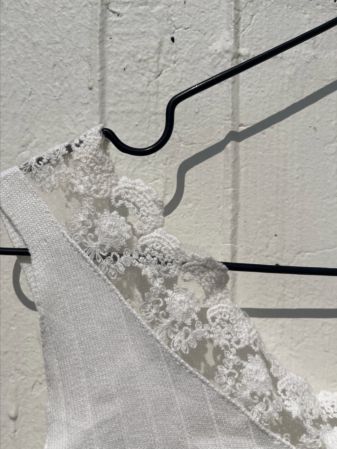 Lace Trim Cami 레이스 슬리브리스 탑 상품이미지5