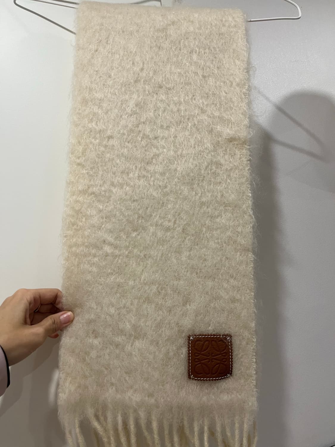 로에베 모헤어 머플러 상품이미지3