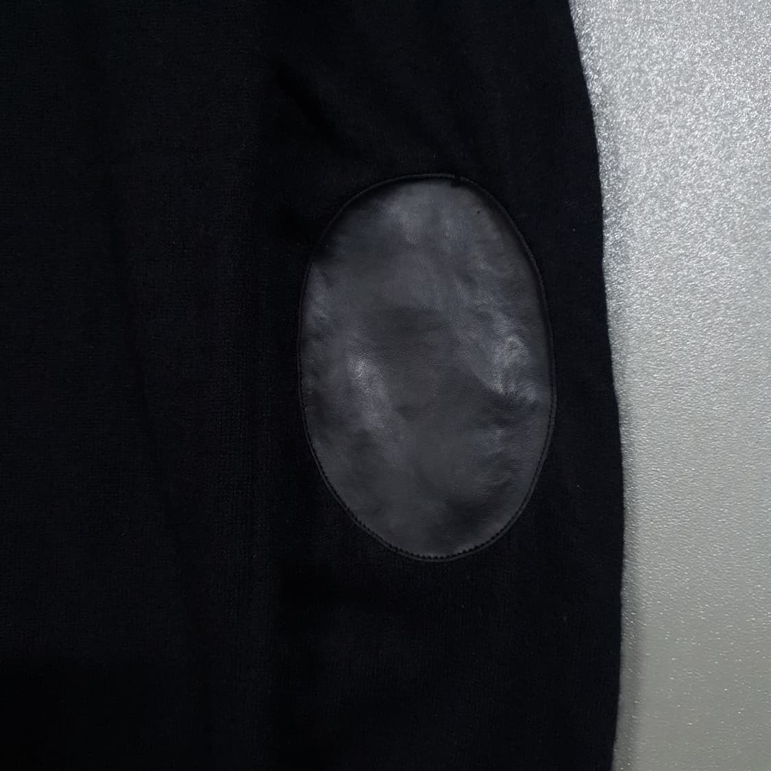 L (100) 빈폴 블랙 울 모 캐시미어 레더 패치 니트 스웨터 상품이미지8