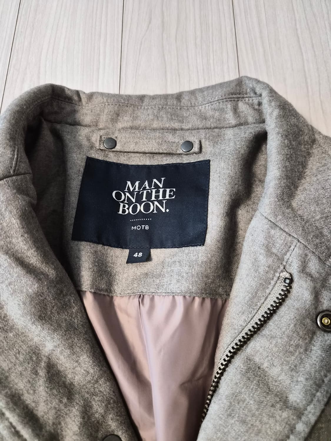 맨온더분(MOTB) 이탈리아 까노니코 원단 구스다운 블레이저 (48사이즈 상품이미지2