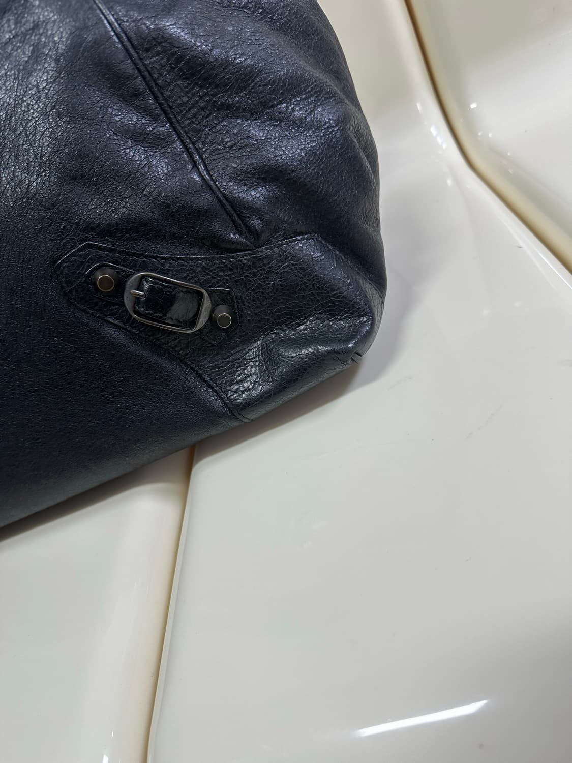 [A 정품] 발렌시아가 시티 모터백 선데이 블랙 상품이미지7