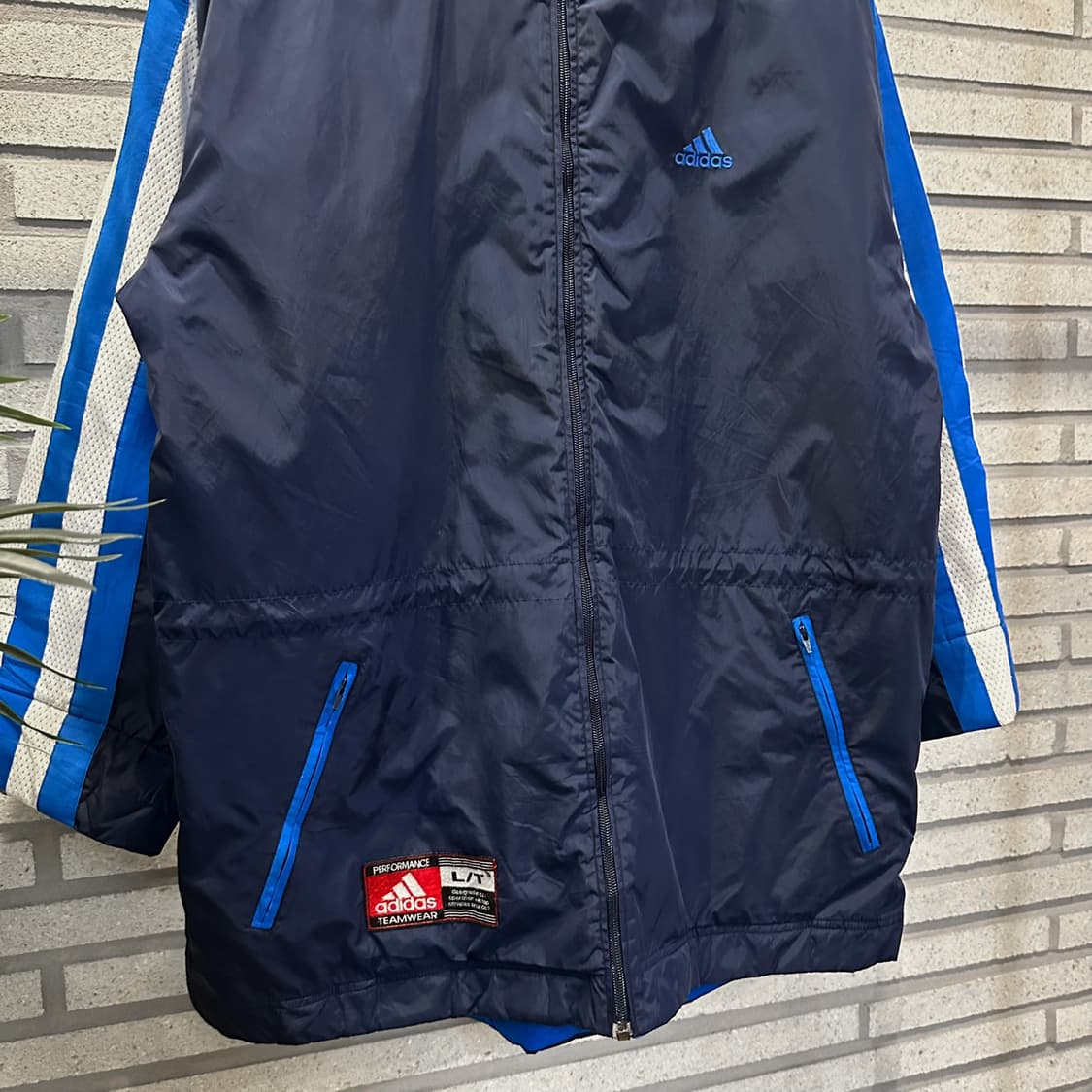 아디다스 스포츠 점퍼 소매 삼선 허리 스트링 디테일 네이비 블루 상품이미지5