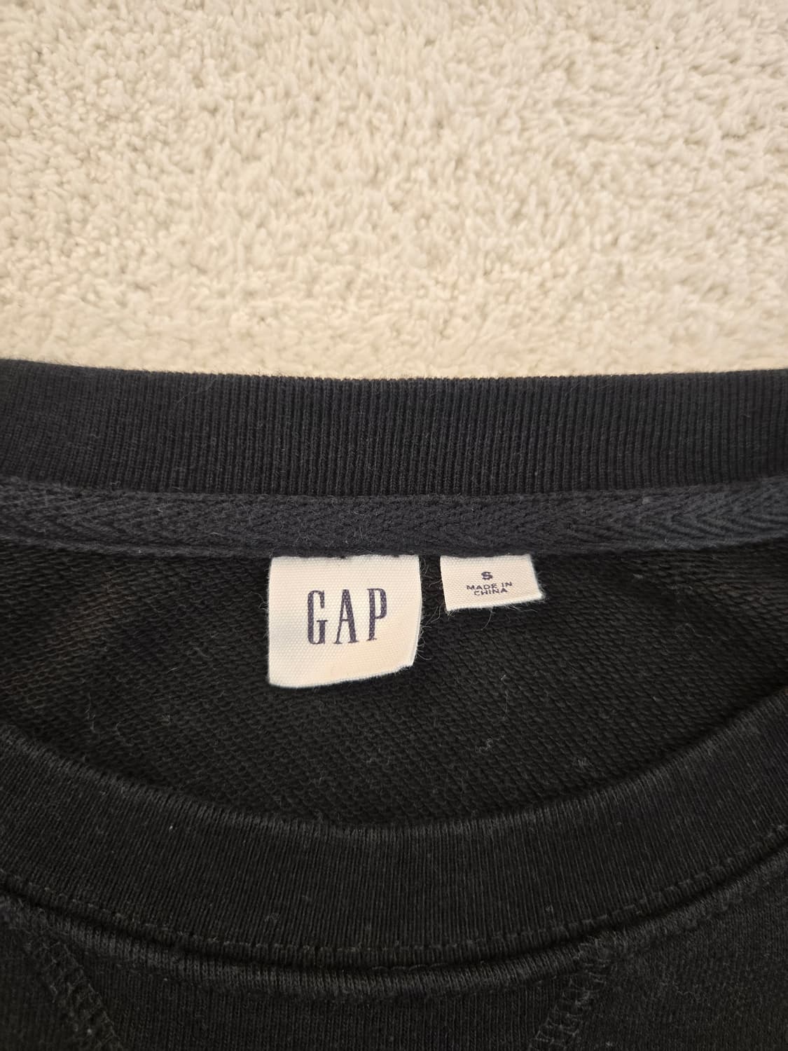 GAP 갭 블랙 맨투맨 S 상품이미지3