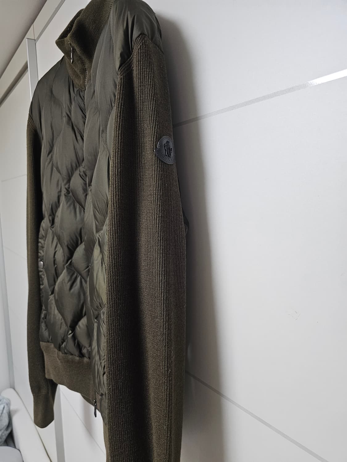 몽클레어  MAGLIONE 트리콧 니트 패딩(XL/신세계정품) 상품이미지2