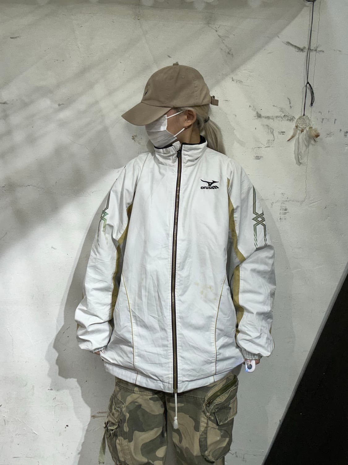 미즈노 화이트 골드 일본판 바람막이 오버핏 트랙 자켓 L 상품이미지2