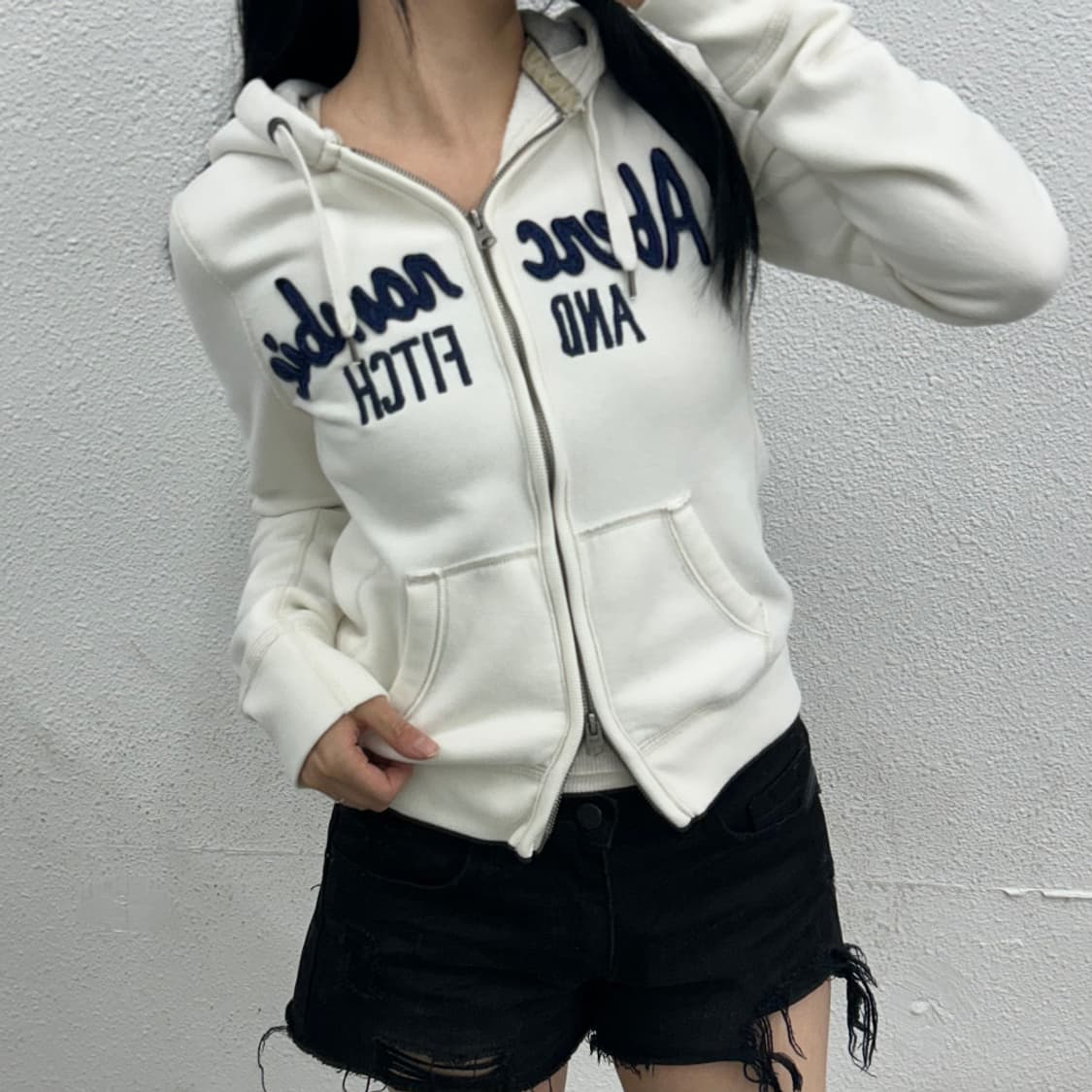 아베크롬비 투웨이 딱붙핏 아이보리 후드집업 M 상품이미지1