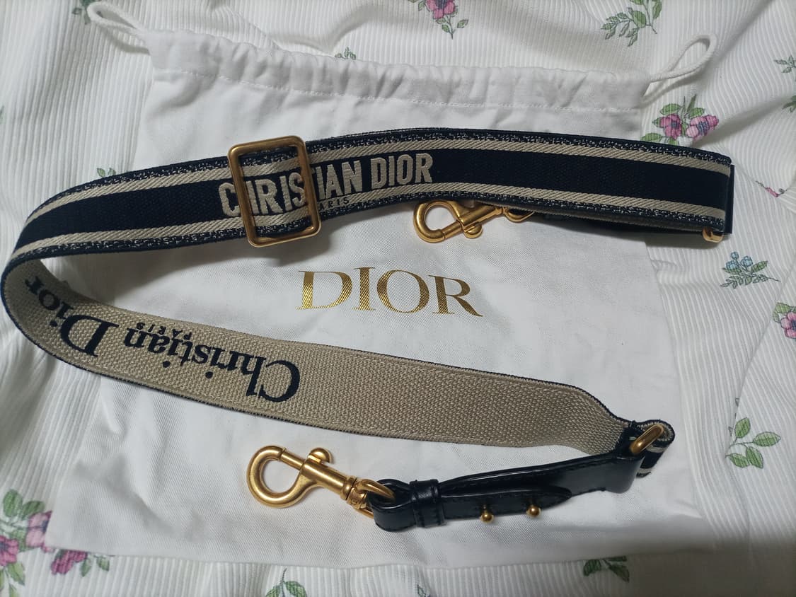 정품 디올 스트랩 가방끈조절 상품이미지1