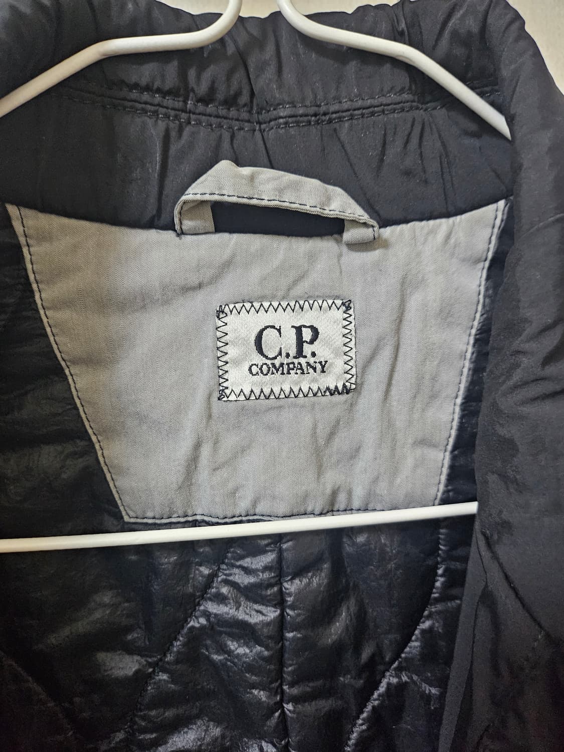 cp컴퍼니 NYCRA-R 다운 패딩  롱코트  90(실사이즈95) 상품이미지6