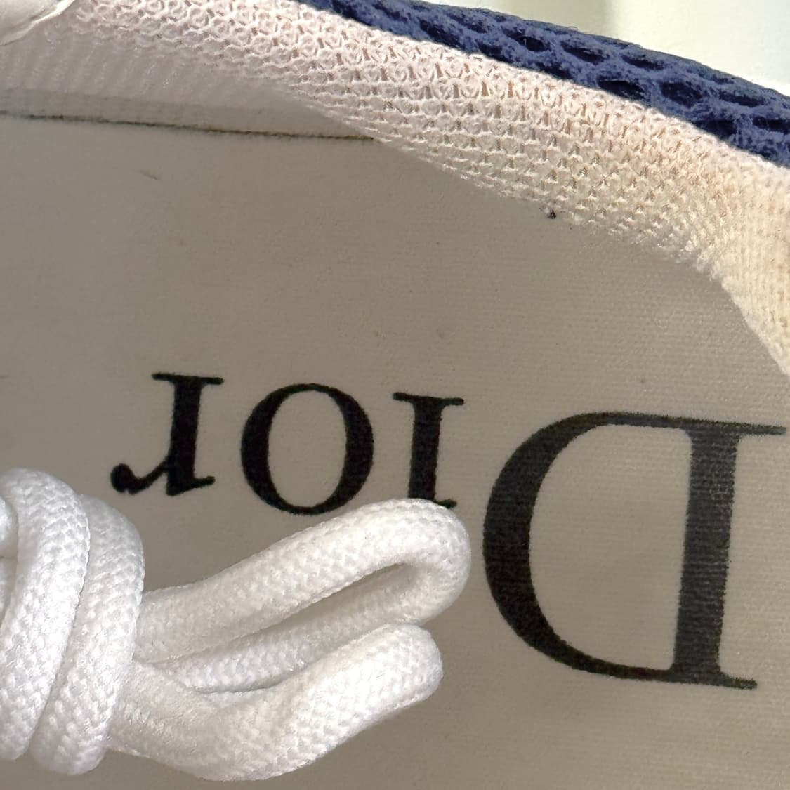 디올 b22 테크니컬 한정판 화이트 블루  상품이미지9