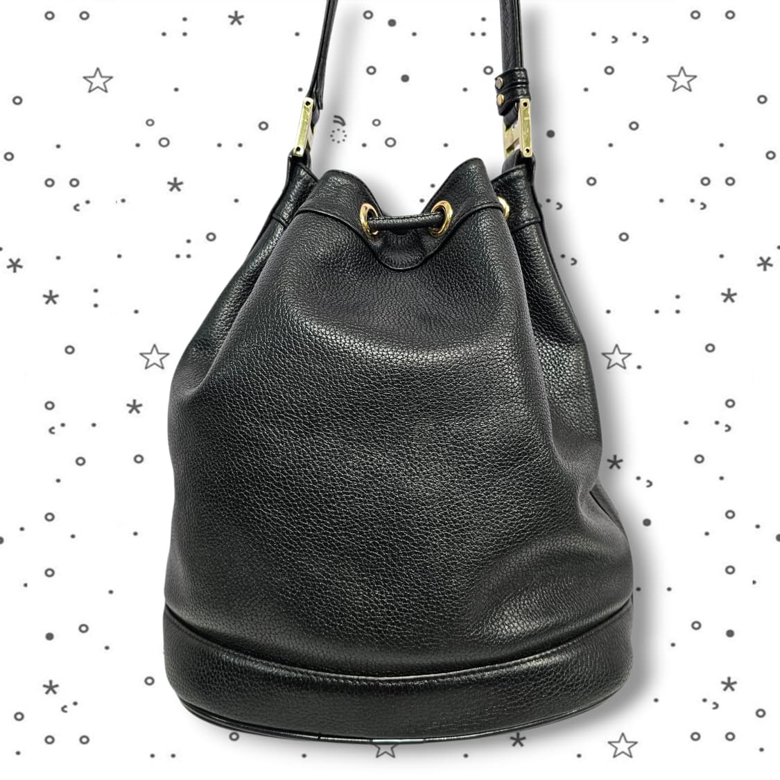 MCM 블랙 레더 드로스트링 버킷백 상품이미지3
