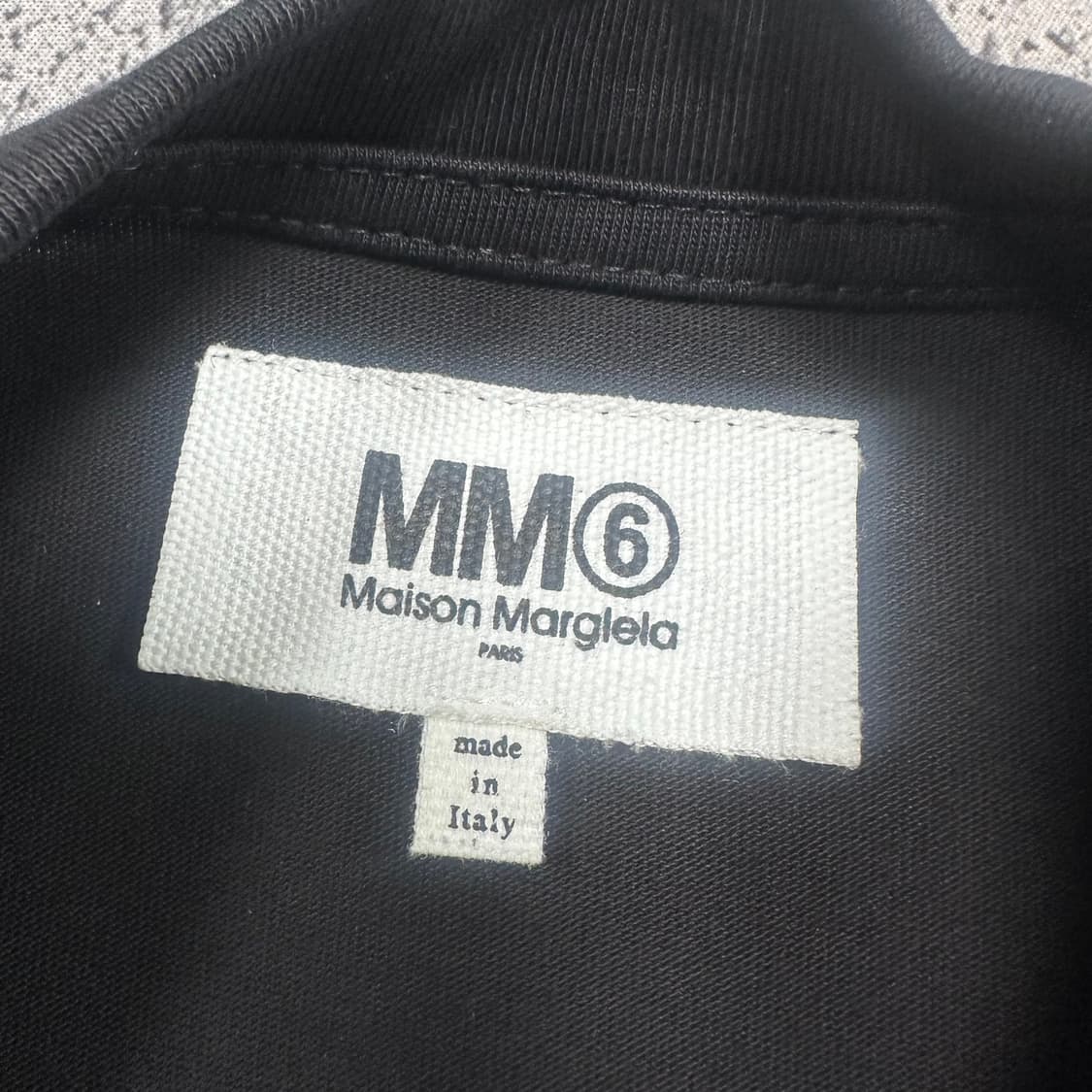 ✨ (바배) 메종 마르지엘라 MM6 블랙 반팔티  상품이미지3