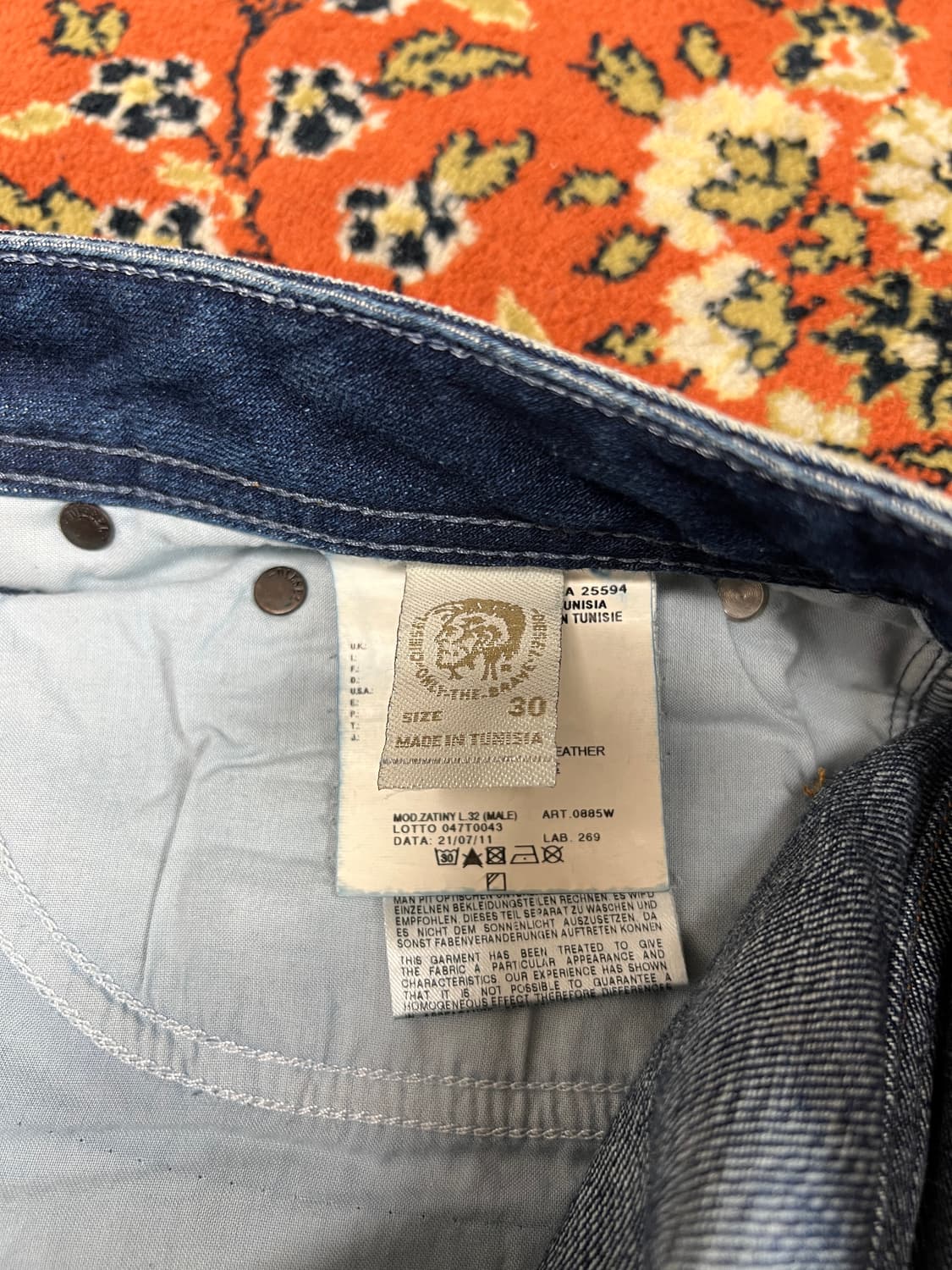 [30] DIESEL 디젤 자티니 블루 부츠컷 플레어 데님팬츠 상품이미지7