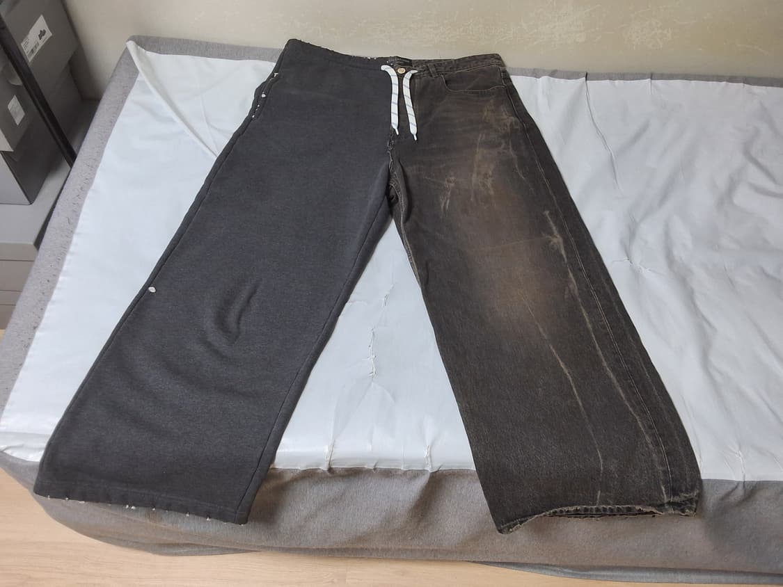 [새상품] 발렌시아가 피프티피프티 데님 팬츠 상품이미지1