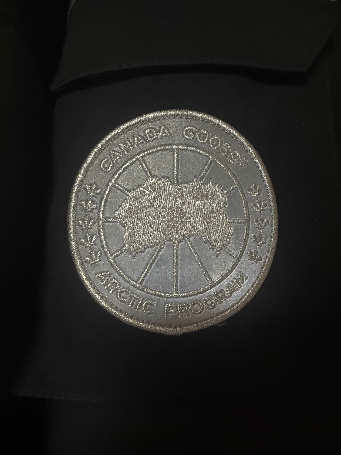 준지 캐나다구스 레졸루트 패딩 xs 상품이미지5