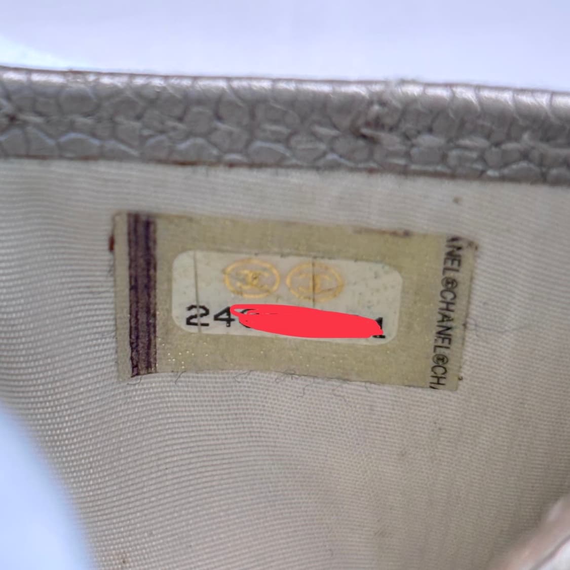 샤넬 클래식 실버 캐비어 카드홀더 카드지갑 카드슬롯 메탈릭실버 상품이미지5