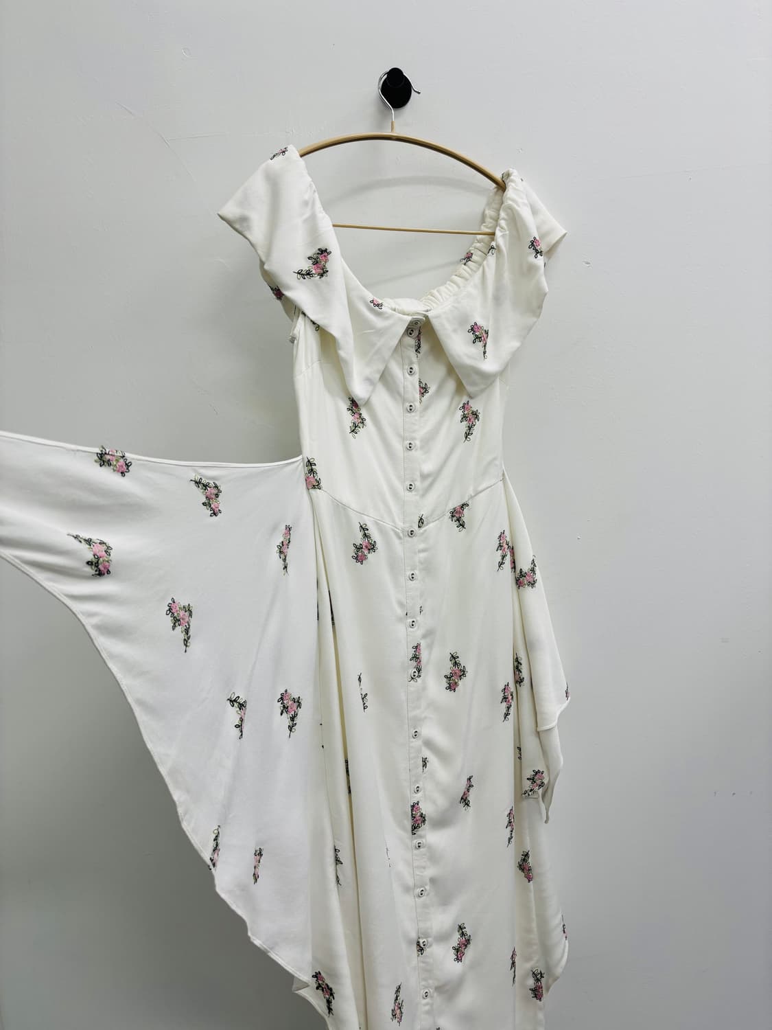 House of Harlow 1960 x REVOLVE 오프숄더 원피스 상품이미지5