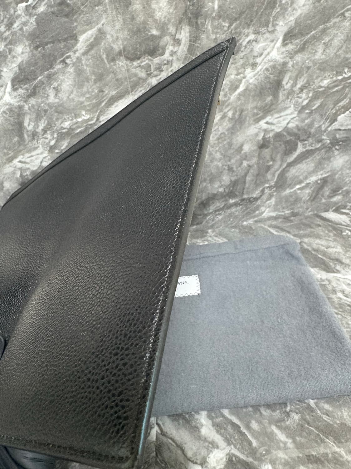 톰브라운 페블 그레인 도큐먼트 홀더 클러치 상품이미지5