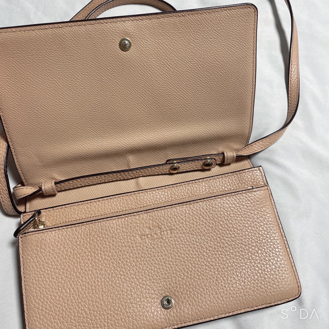 코치 미니 크로스백 베이지 상품이미지6