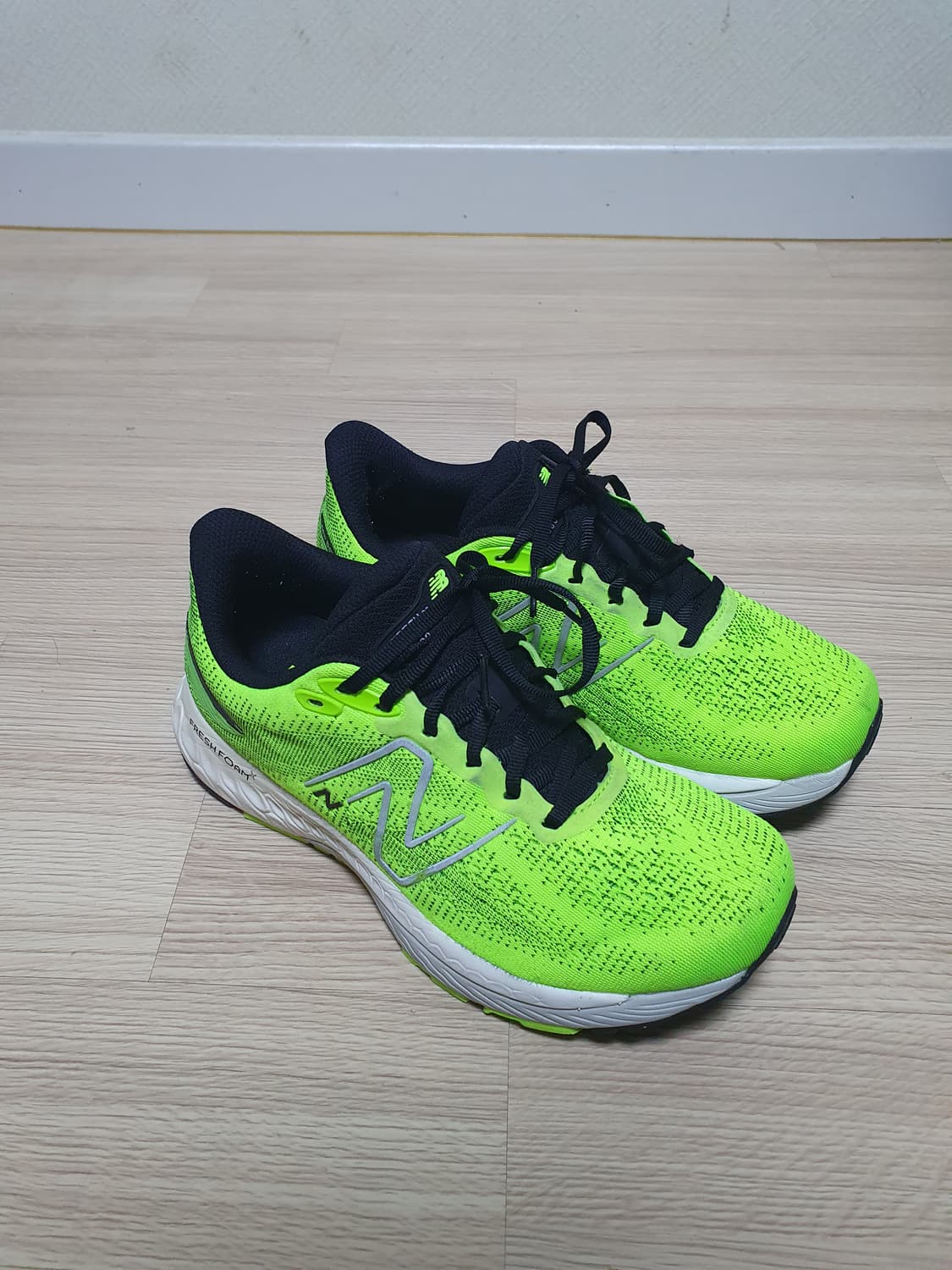 뉴발란스 880 프레쉬폼 운동화 255 상품이미지2