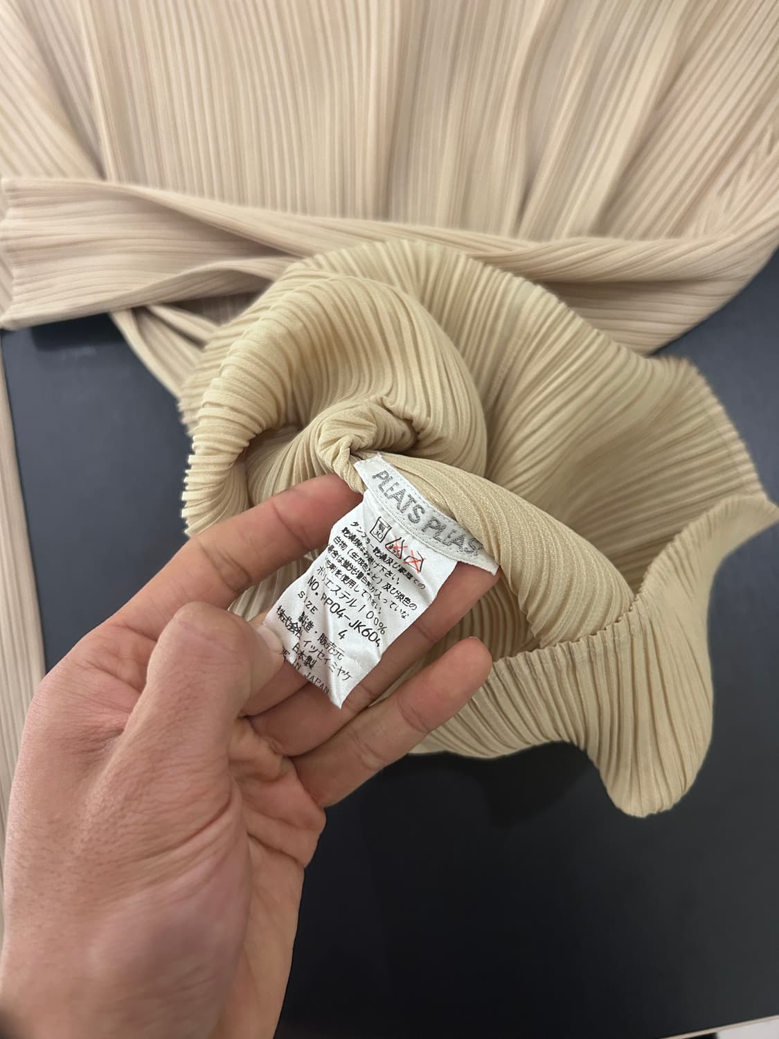 Pleats Please mock neck top 상품이미지4