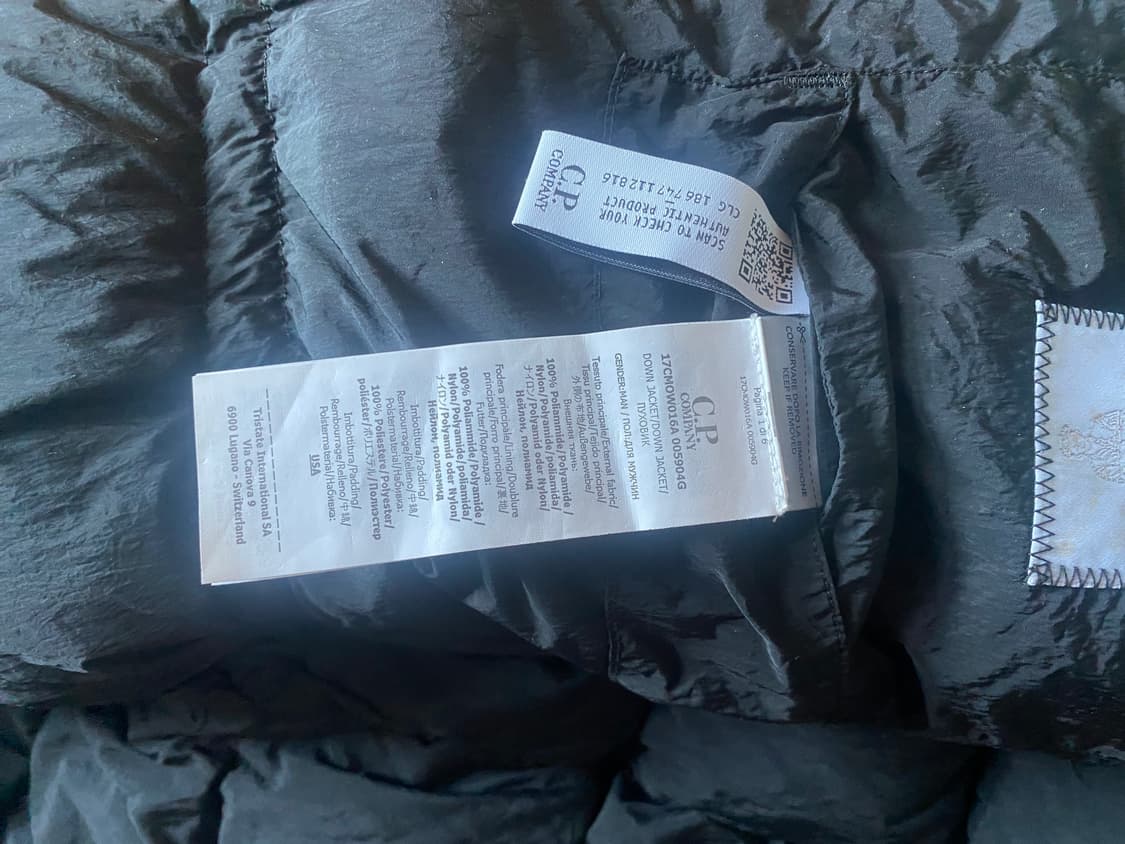 24fw cp컴퍼니 크롬r패딩 xl 105사이즈 크롬알패딩 판매합니다. 상품이미지2