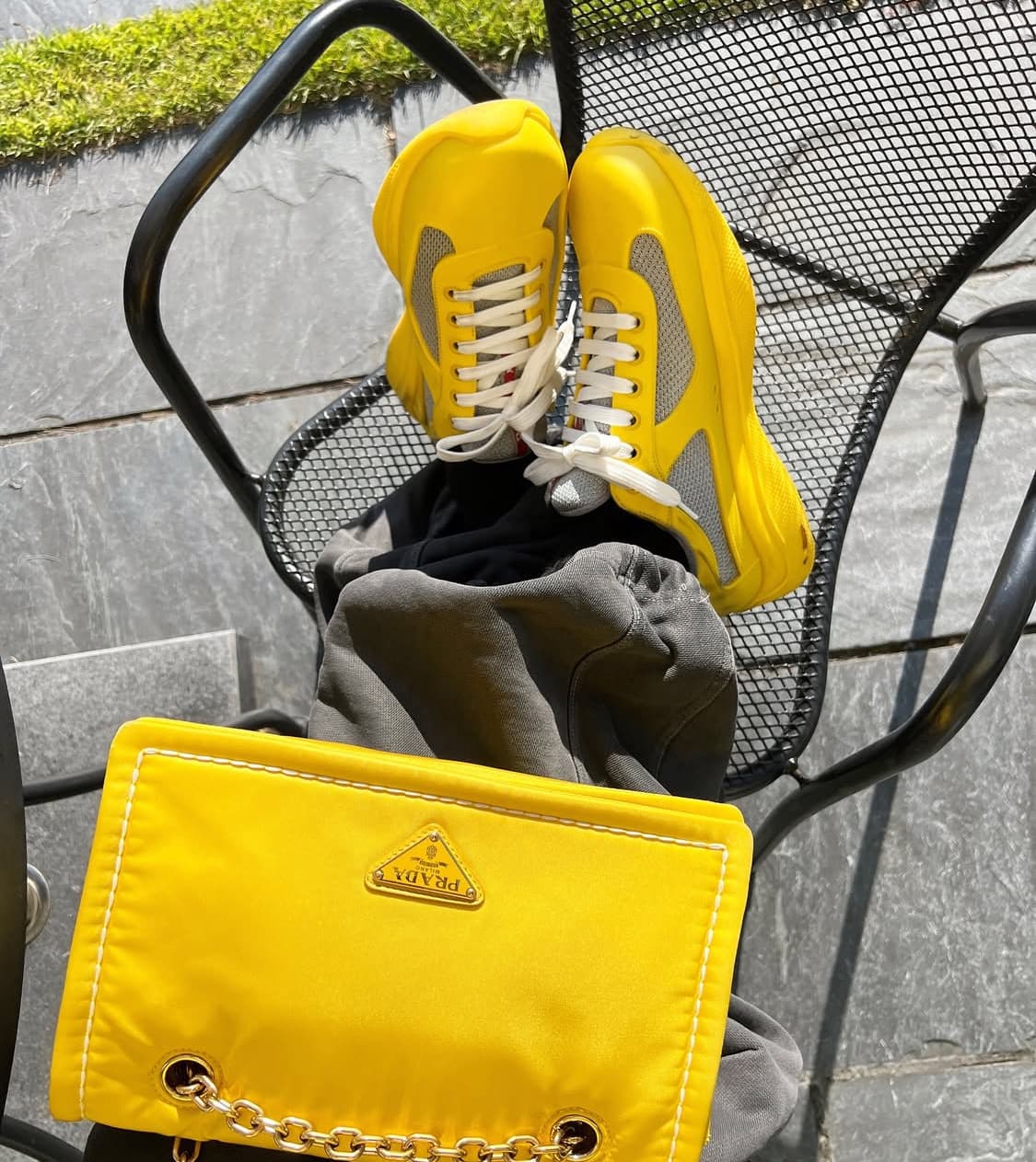 프라다 아메리카컵 러버 옐로우 275 상품이미지3