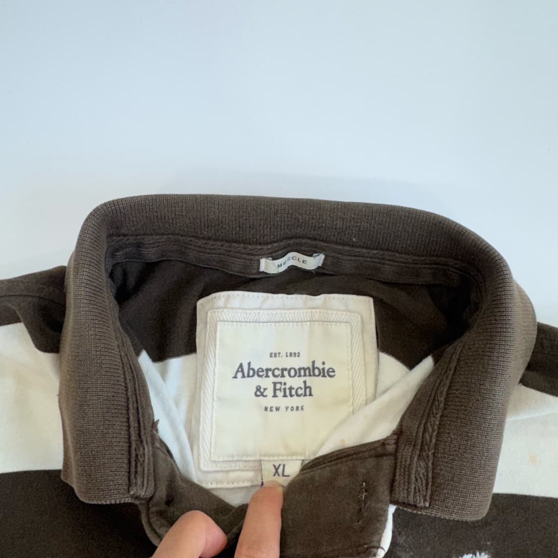 Abercrombie 아베크롬비 브라운 단가라 카라 반팔티   상품이미지5