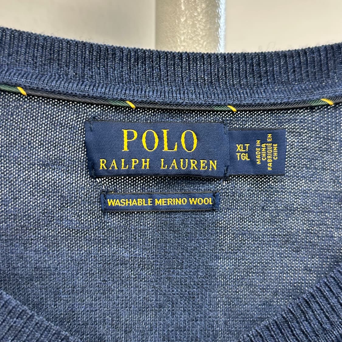 폴로 로고 워셔블 메리노울 브이넥 니트 상품이미지5