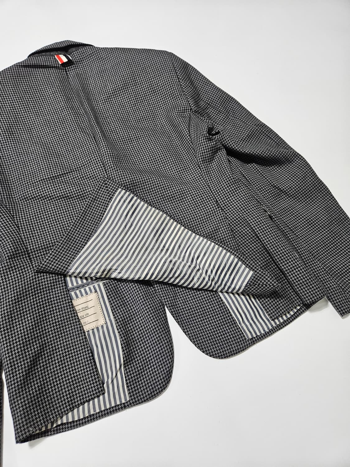 톰브라운 하운드투스 체크 자켓[0] 상품이미지6