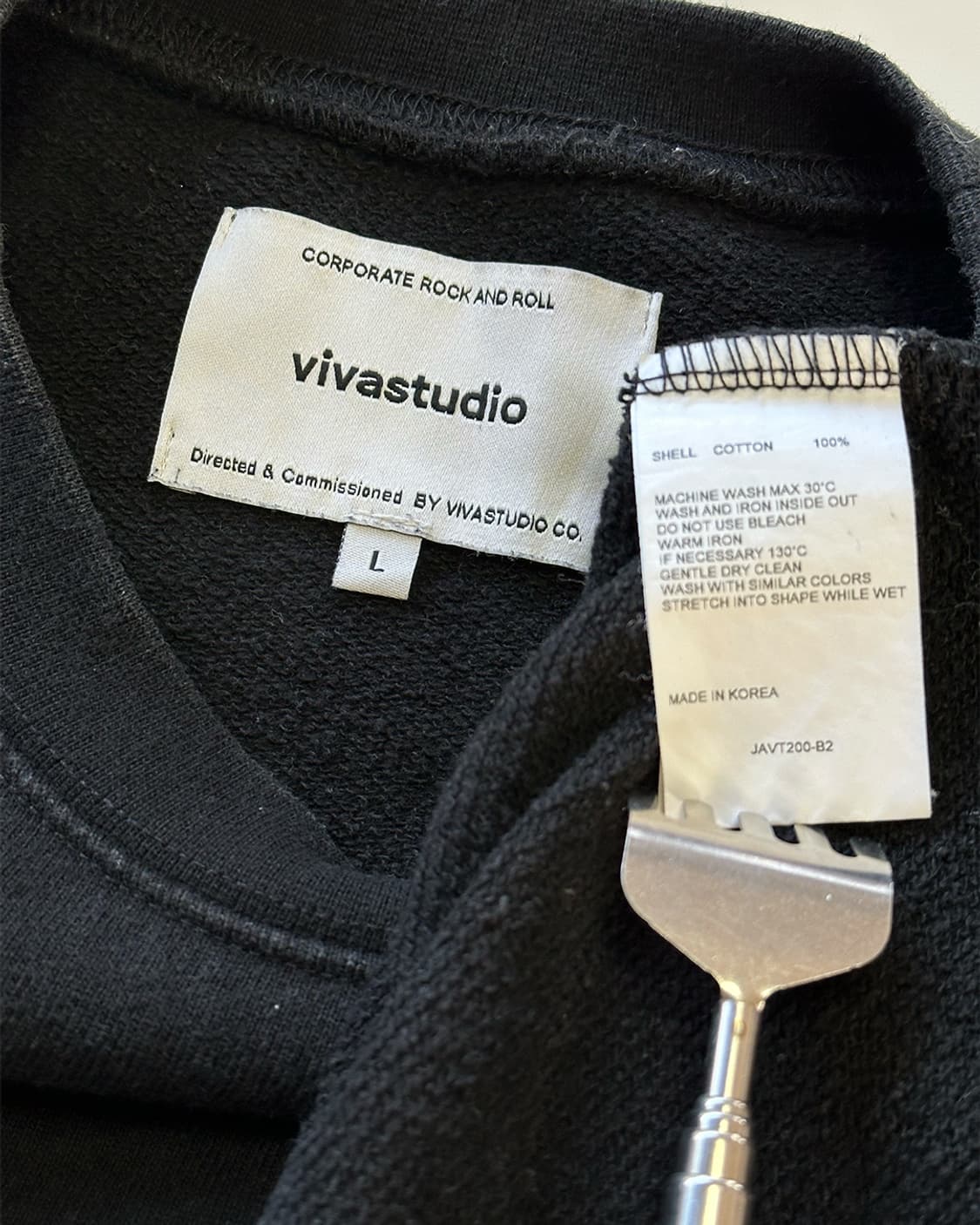 비바스튜디오 리트리버 맨투맨 블랙 상품이미지4