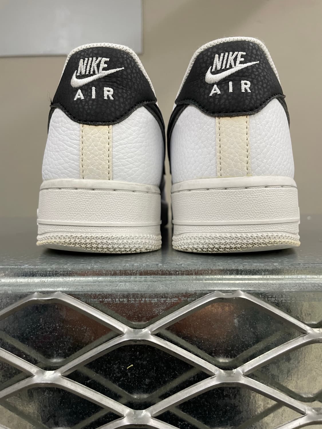 나이키 에어포스 1 화이트 블랙 260 상품이미지10