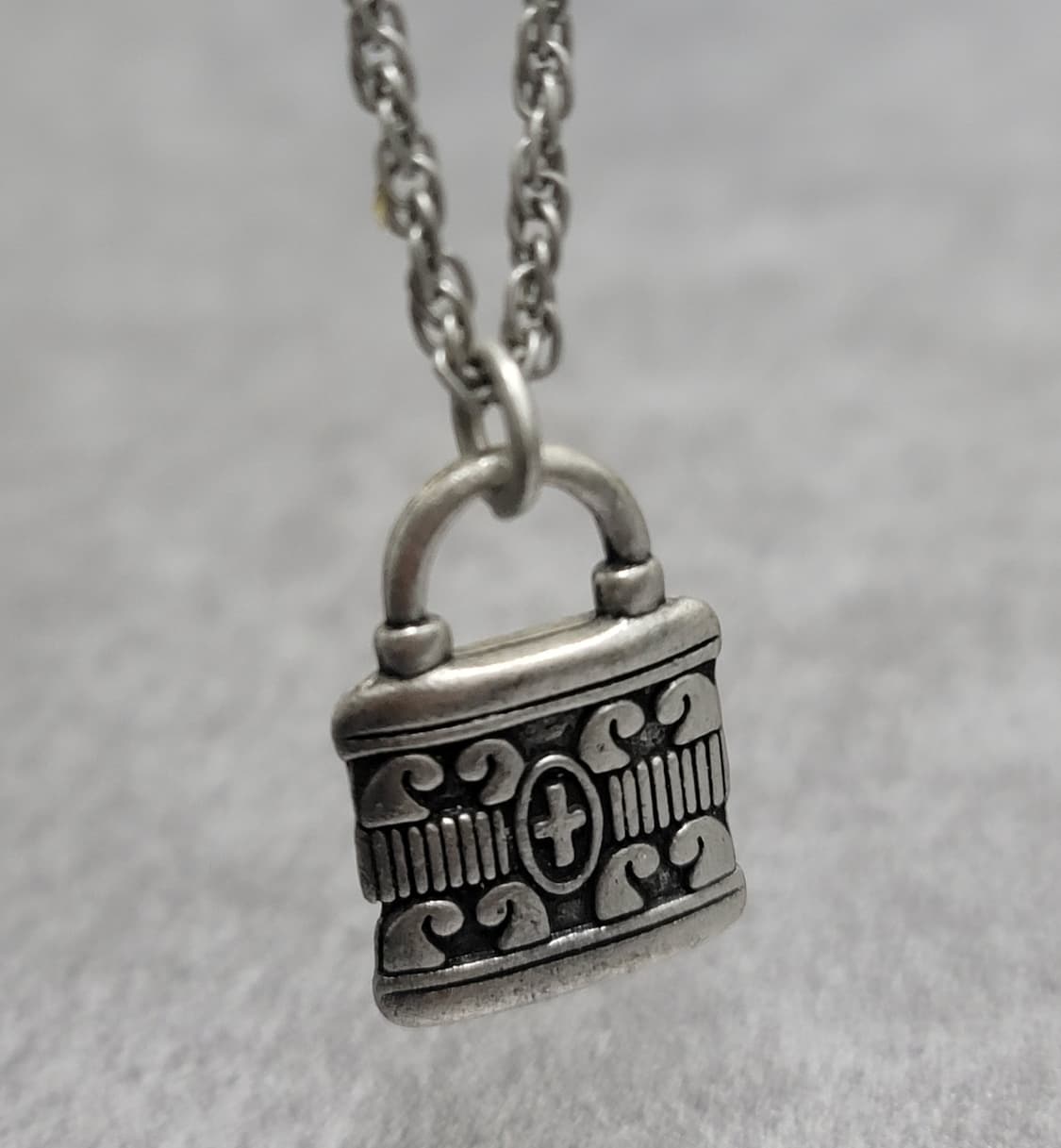 cross lock necklace 상품이미지4