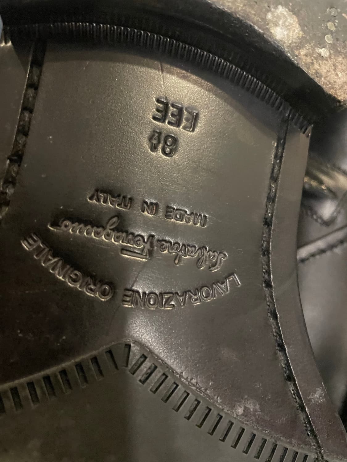 페라가모 블랙 레더 앵클 부츠 8사이즈 상품이미지5