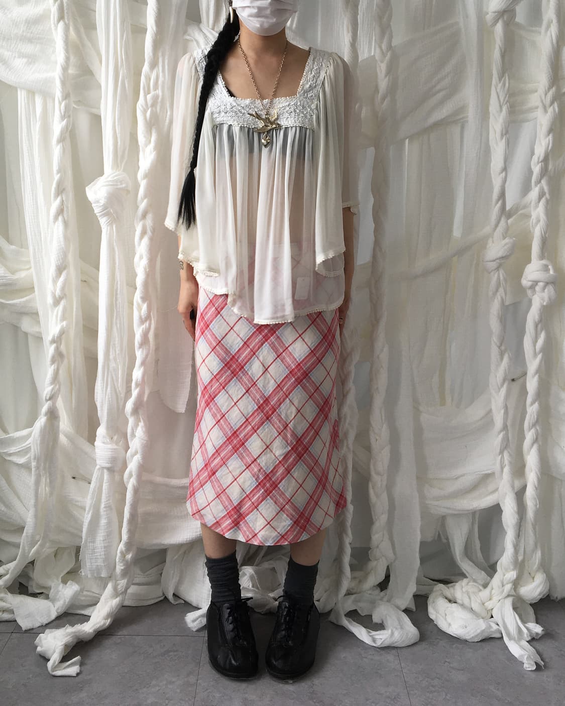 Crochet trimming cape mood top 상품이미지1