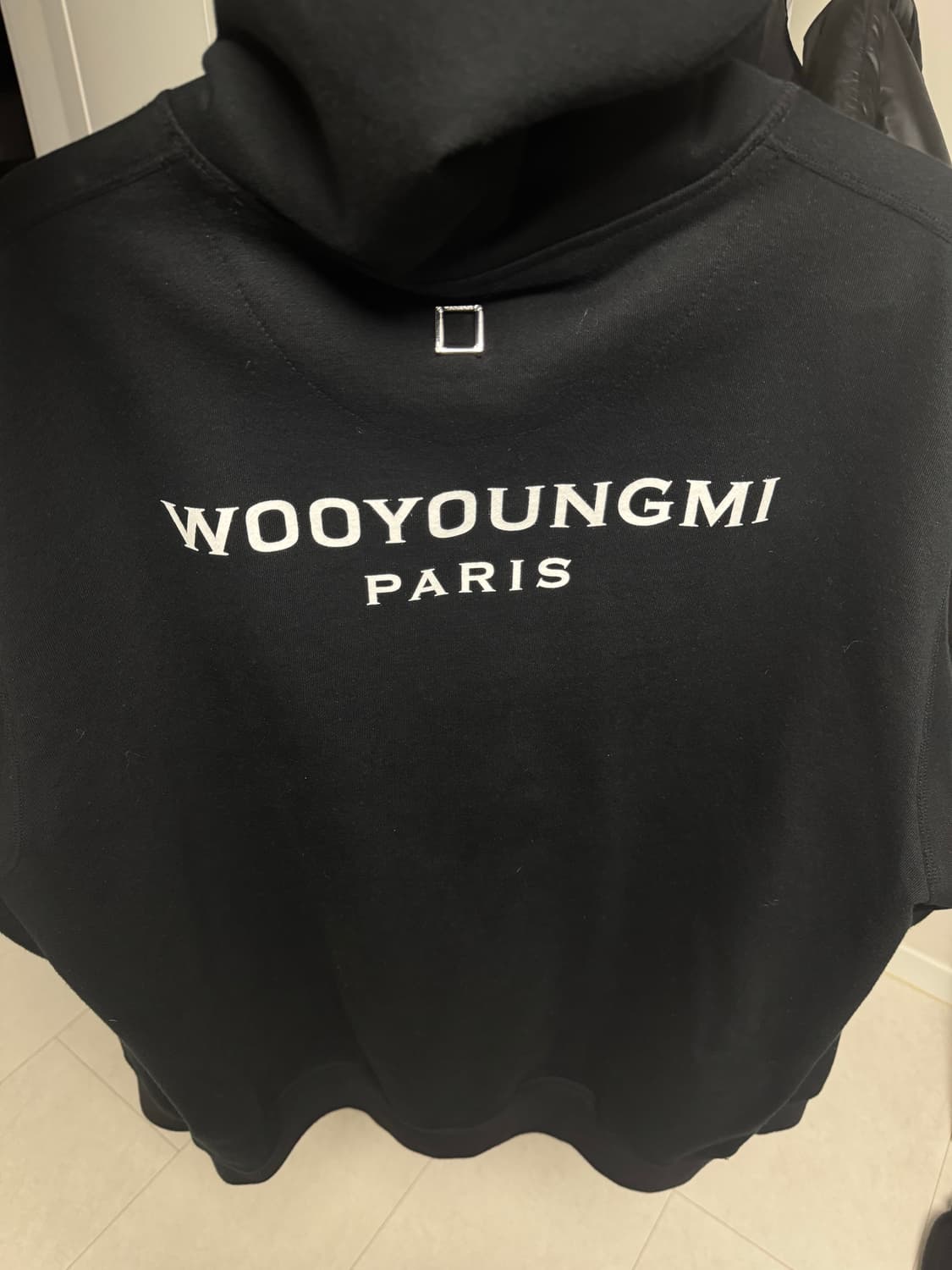 우영미 백로고 후드티 팝니다 상품이미지1