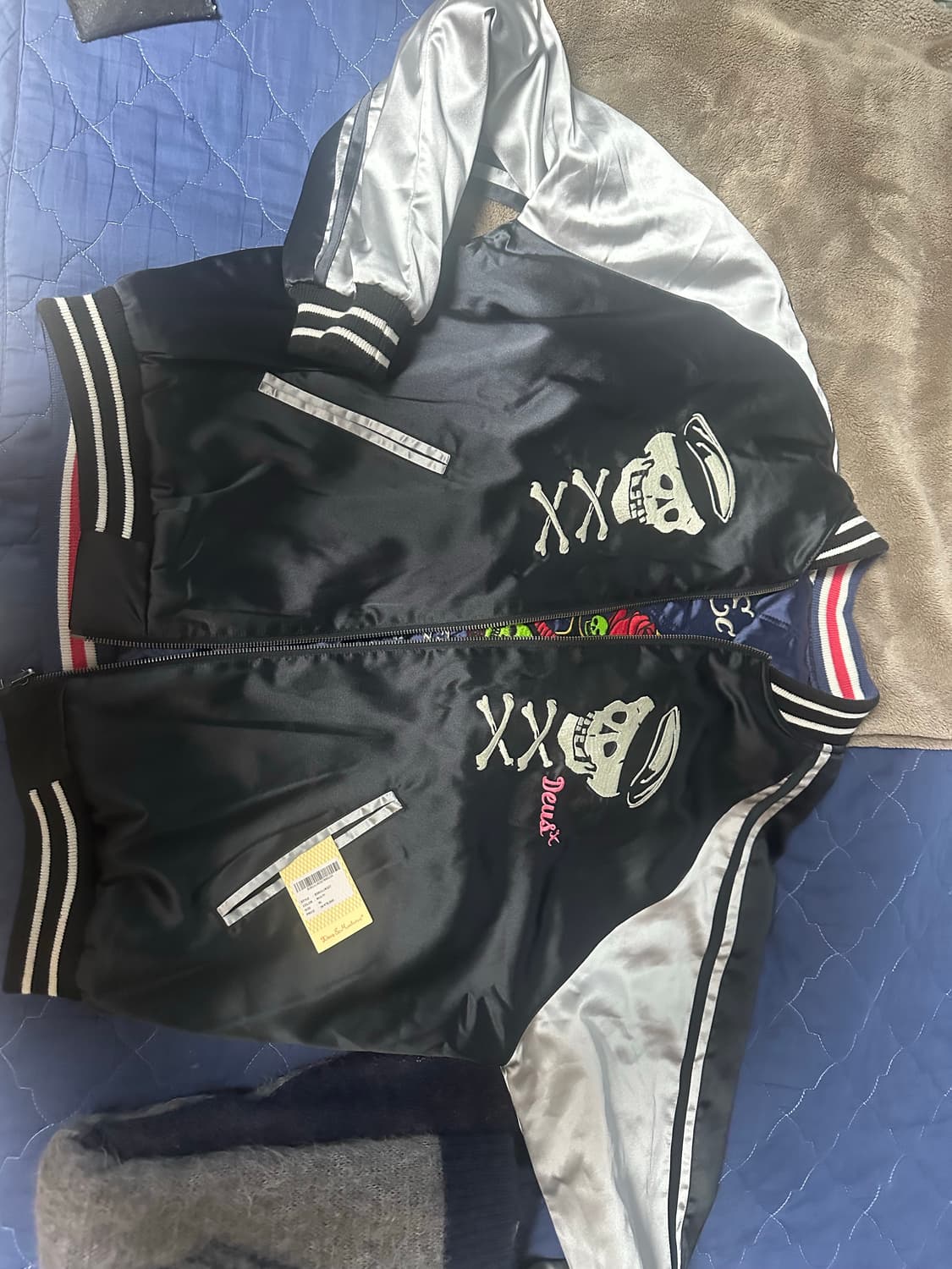 (새제품) 데우스엑스마키나 리버시블 스카잔xl 상품이미지2