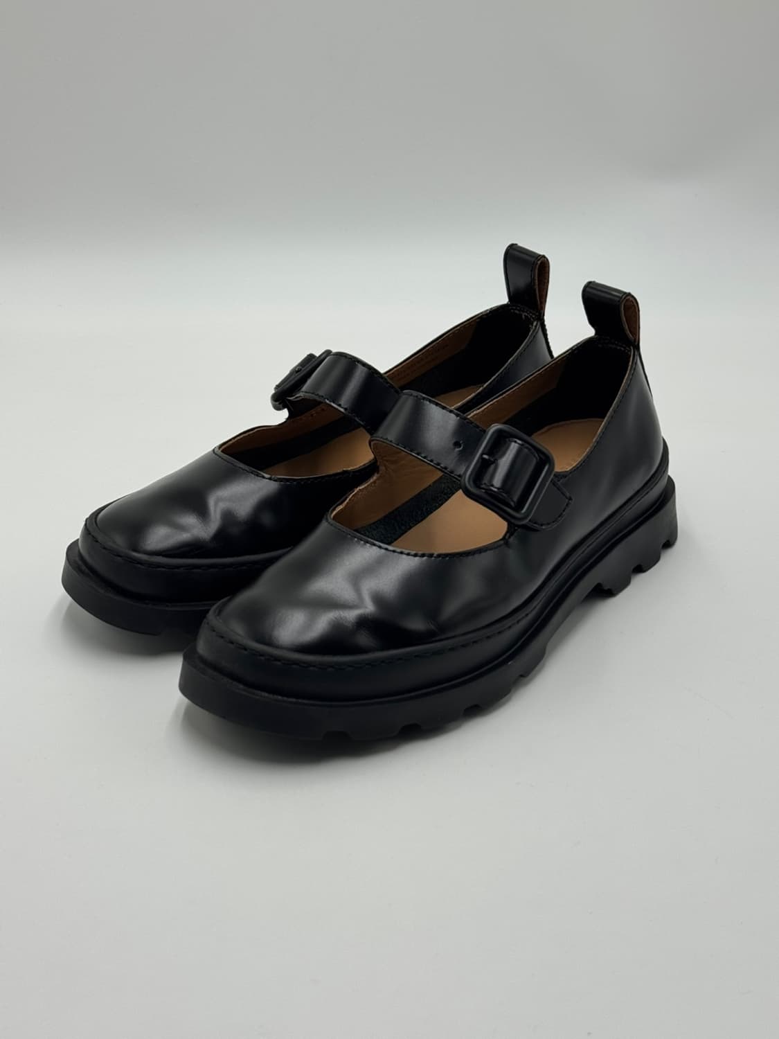 캠퍼 브루투스 상품이미지1