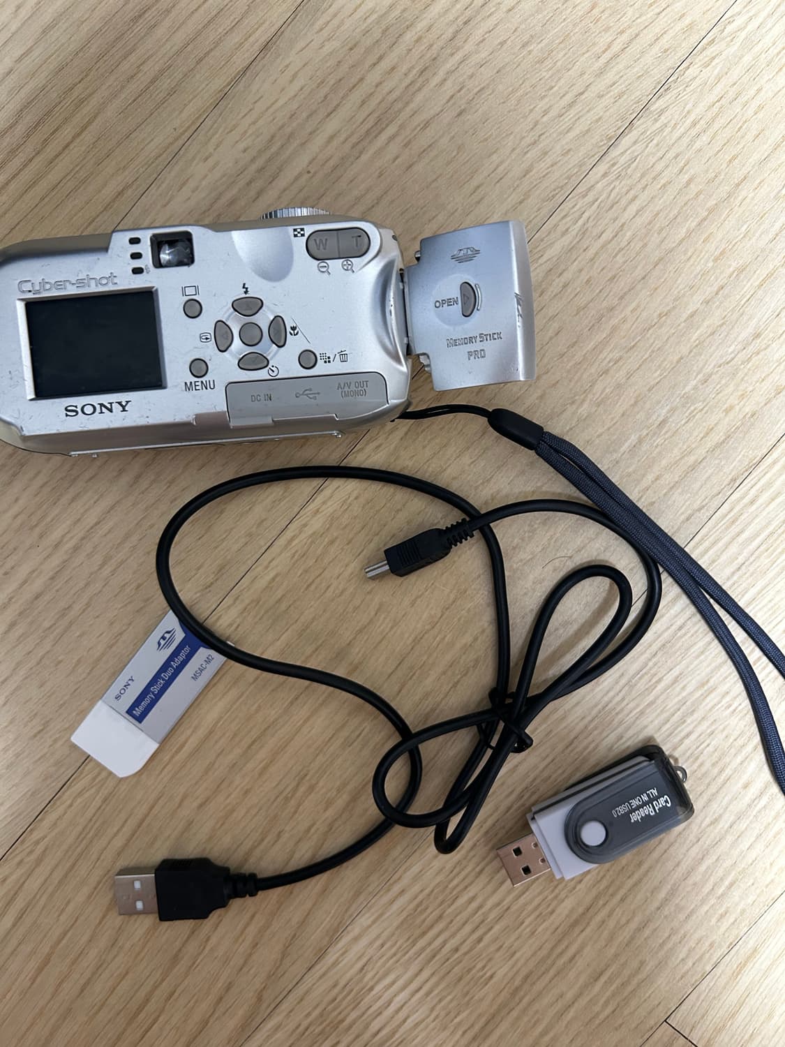 sony cybershot 소니 사이버샷 dsc-p73 빈티지카메라 상품이미지1