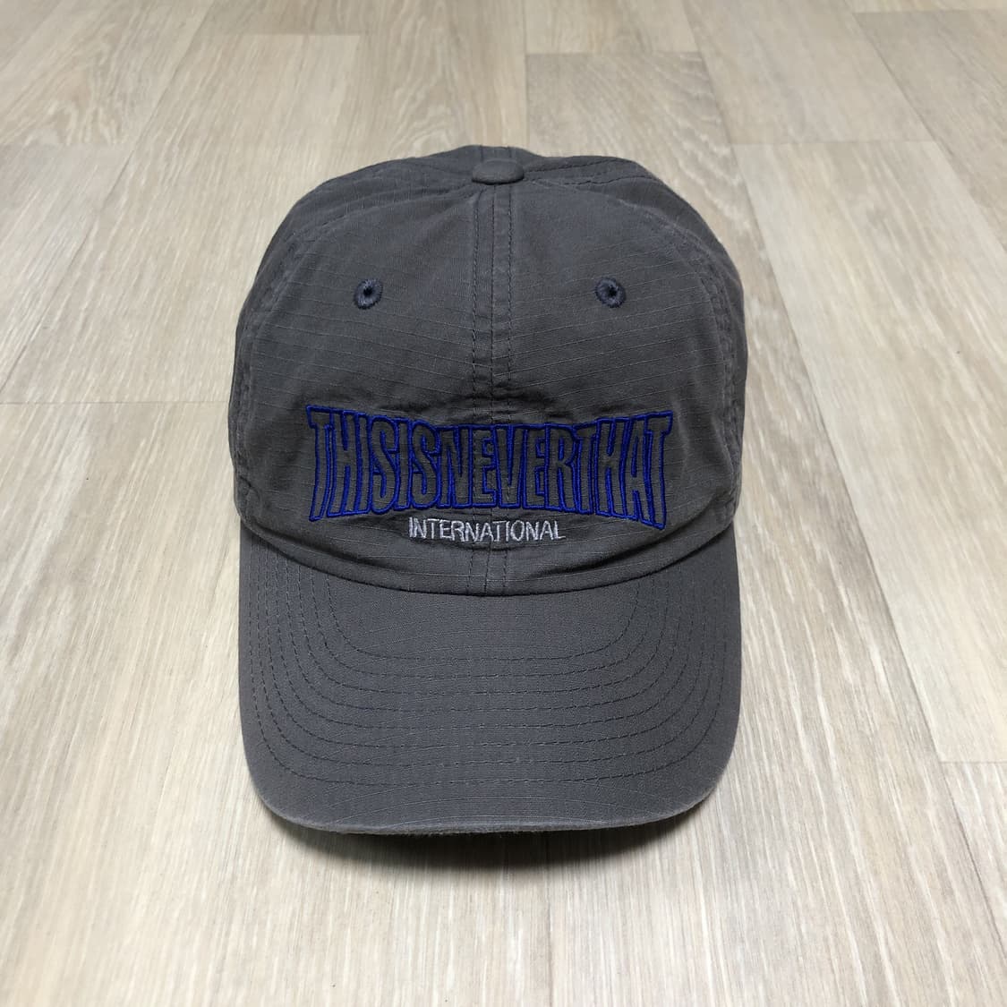 (ONE SIZE) 디스이즈네버댓 립스탑 언더 아치 로고 캡 타우페 상품이미지1